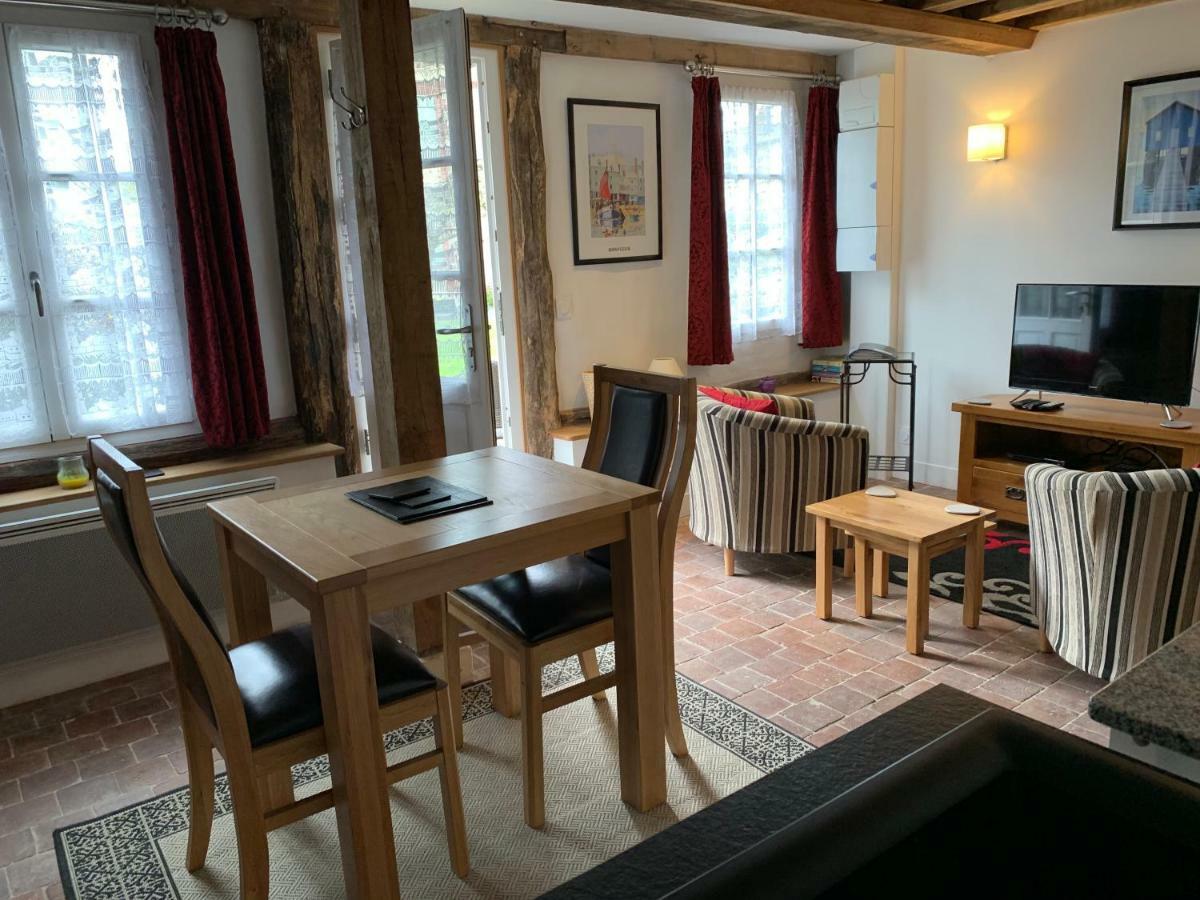 Apple & Cherry Tree Cottages Honfleur Exterior photo